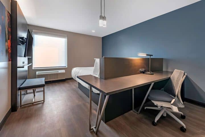Room 15 of 26