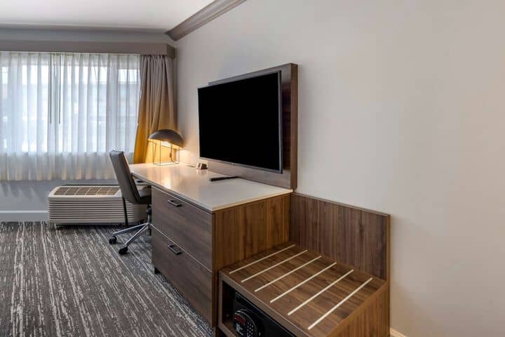 Room 15 of 55