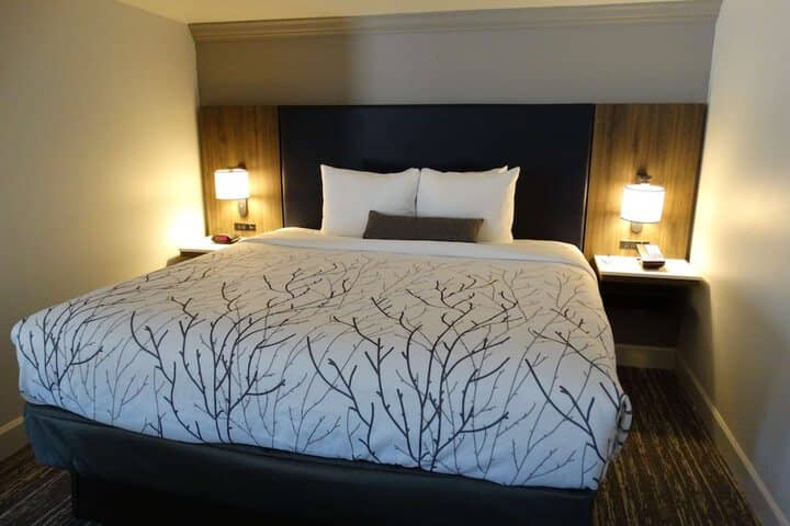 Room 10 of 55