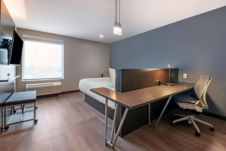 Room 12 of 26