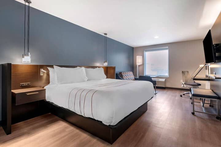 Room 4 of 26