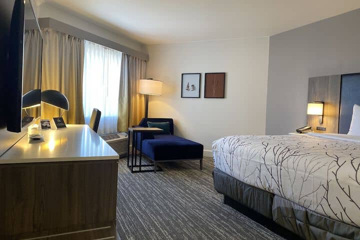 Room 9 of 55